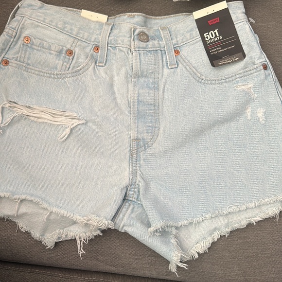 NWT 501 Levi’s High Rise Shorts - Picture 8 of 8